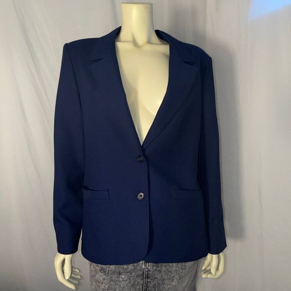 Vintage 80s 90s Navy Blazer Size 16 Made in USA Two-Button Classic Career Jacke